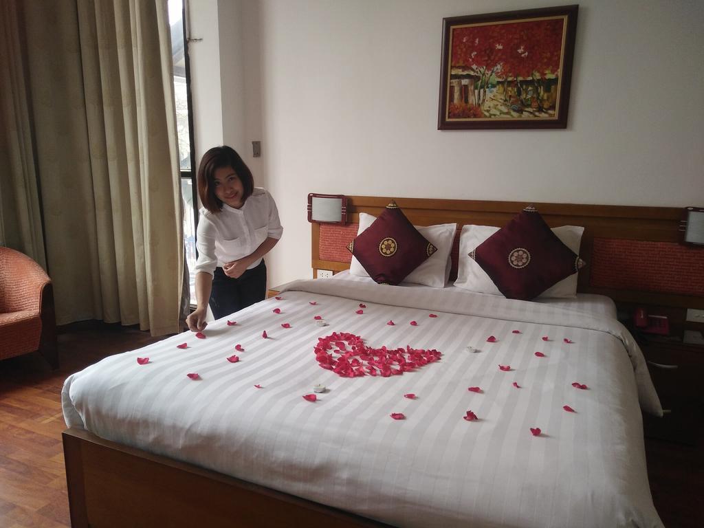 Hanoi Little Center Hotel Zewnętrze zdjęcie