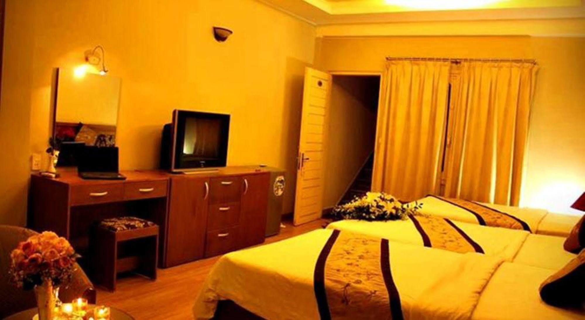 Hanoi Little Center Hotel Zewnętrze zdjęcie